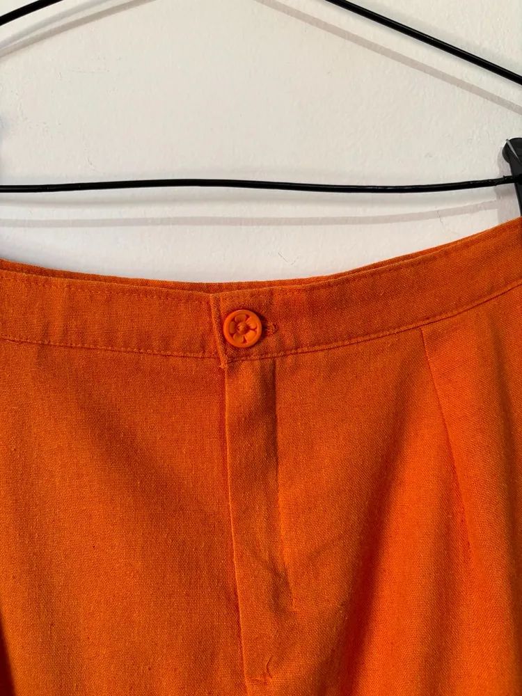 saia de alfaiataria laranja