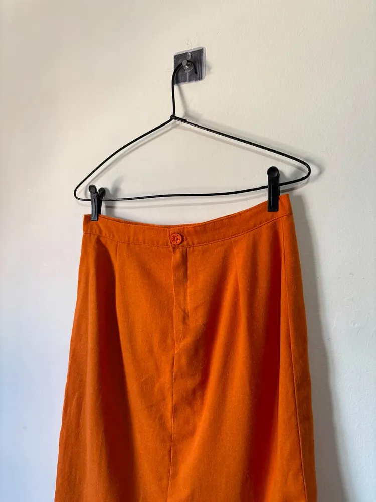 saia de alfaiataria laranja