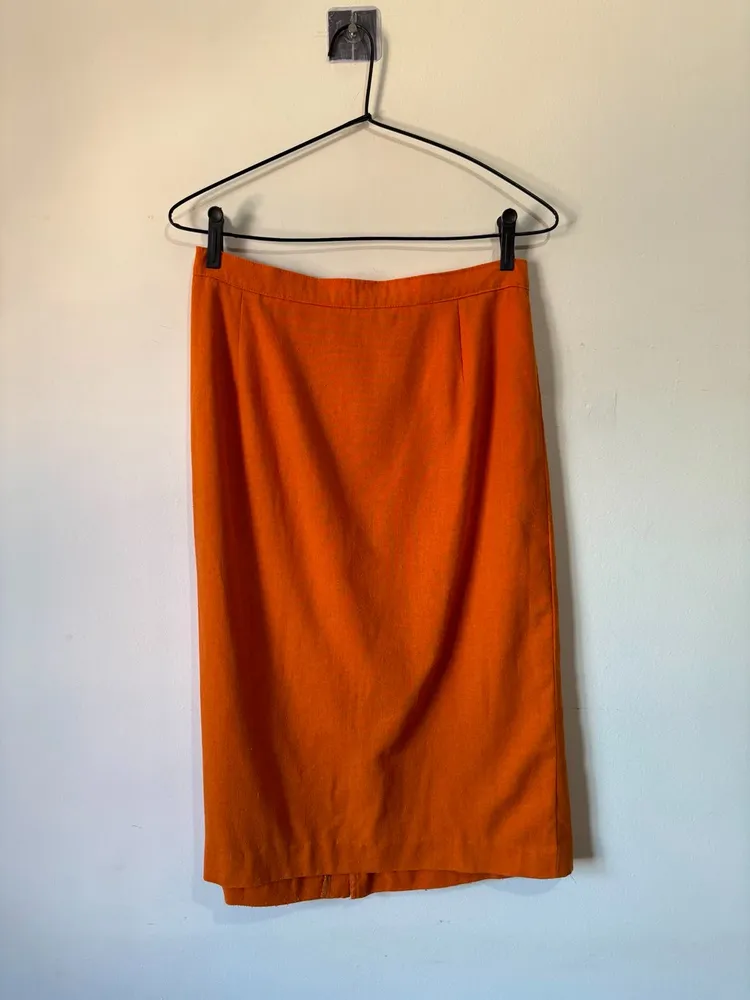 saia de alfaiataria laranja