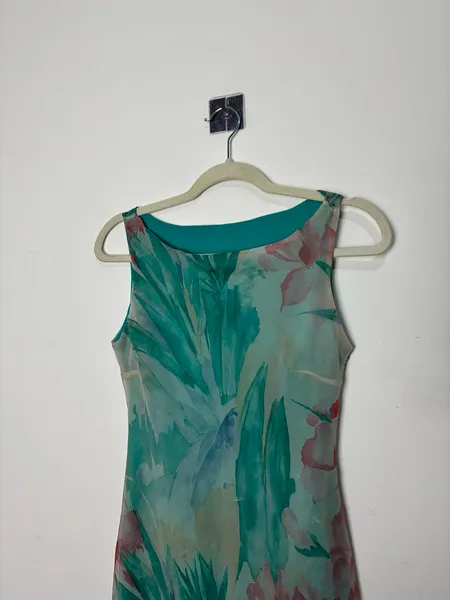 vestido midi estampado floral de tule