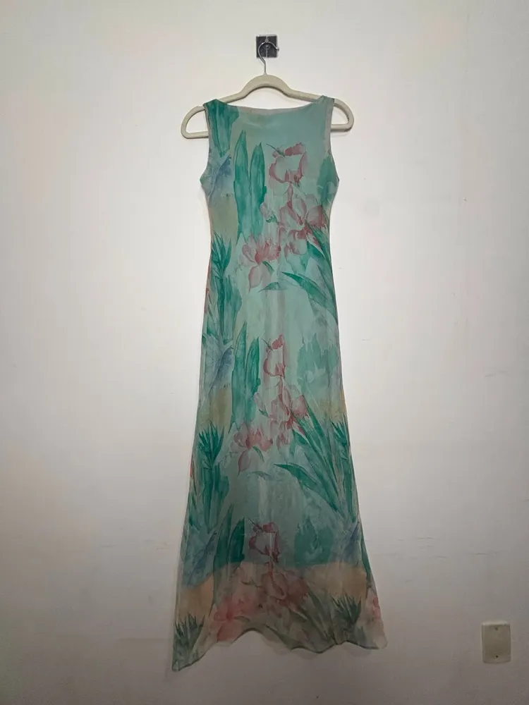 vestido midi estampado floral de tule