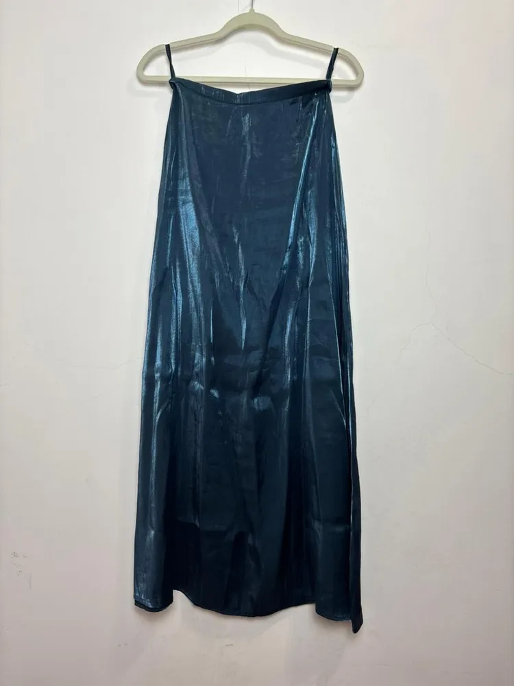 conjunto vintage azul escuro, de regata e saia