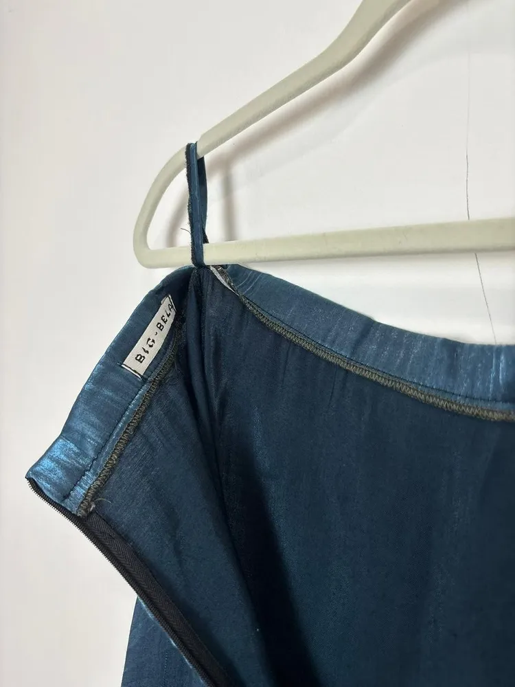 conjunto vintage azul escuro, de regata e saia