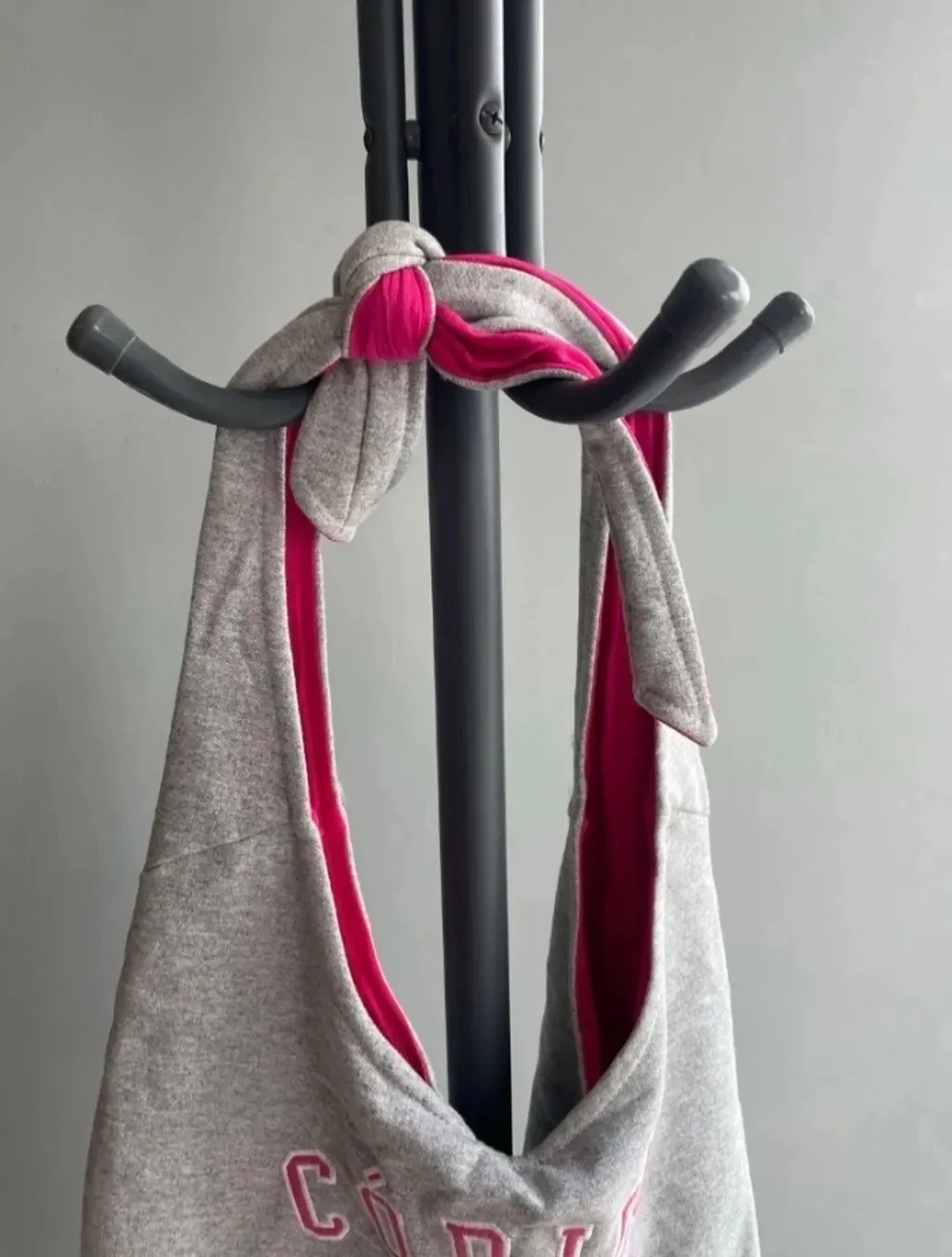 bolsa tipo sacola cinza em algodão