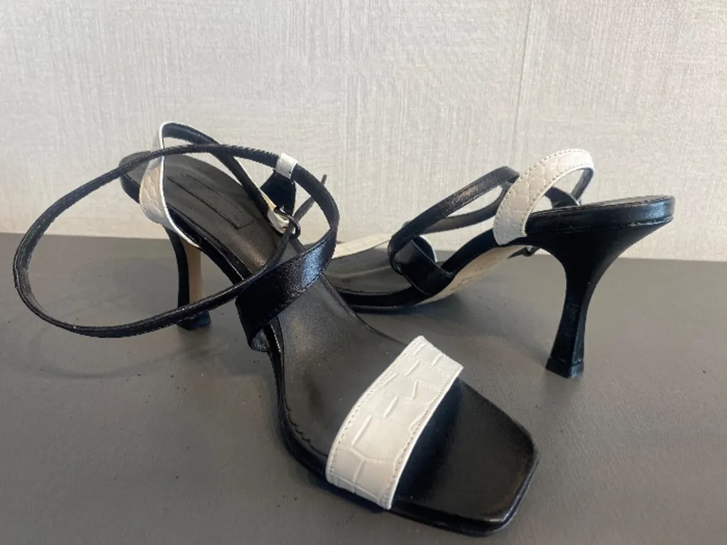 sandalia de salto corello - Tam - 36