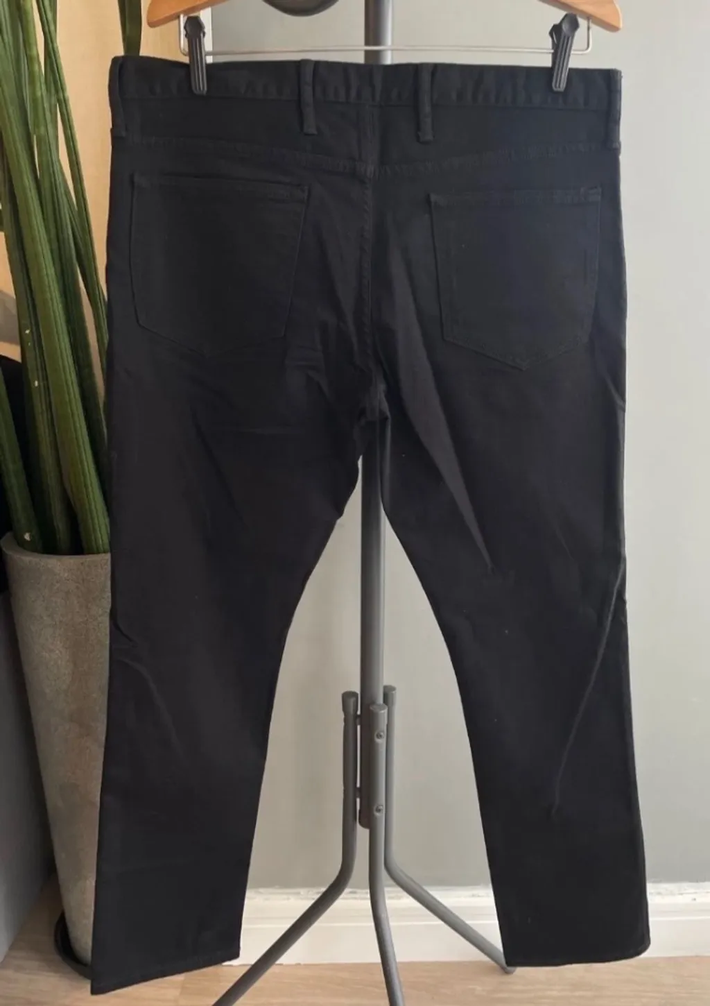 Calça de sarja , skinny fit preta - Gap Tam - 44