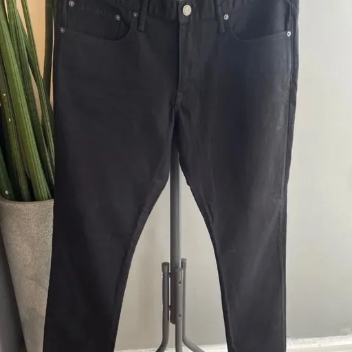 Calça de sarja , skinny fit preta - Gap Tam - 44