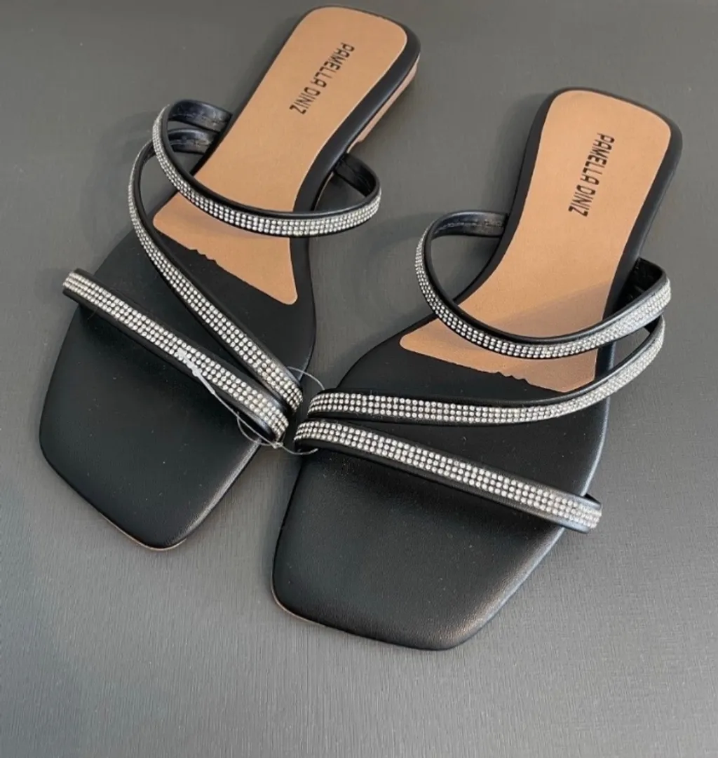 Rasteirinha com strass - Tam 37