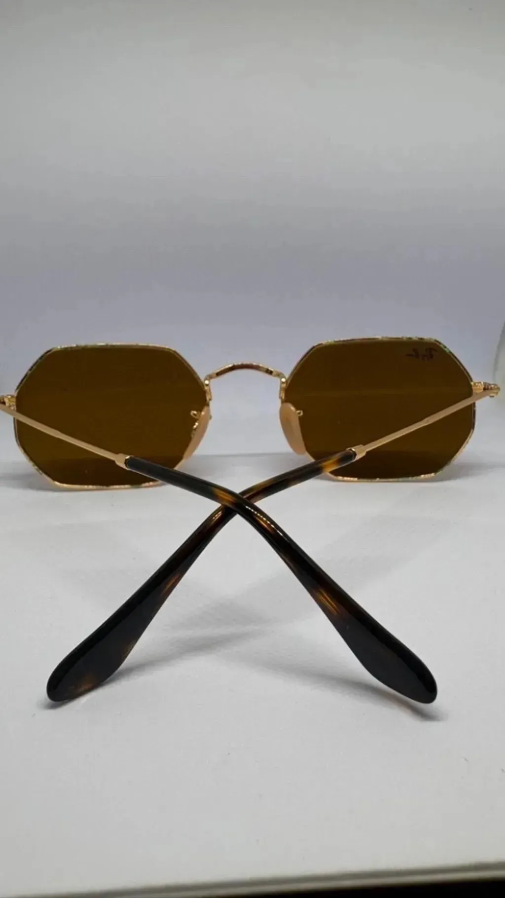 óculos de sol Ray-Ban, importado, modelo octogonal  unisex