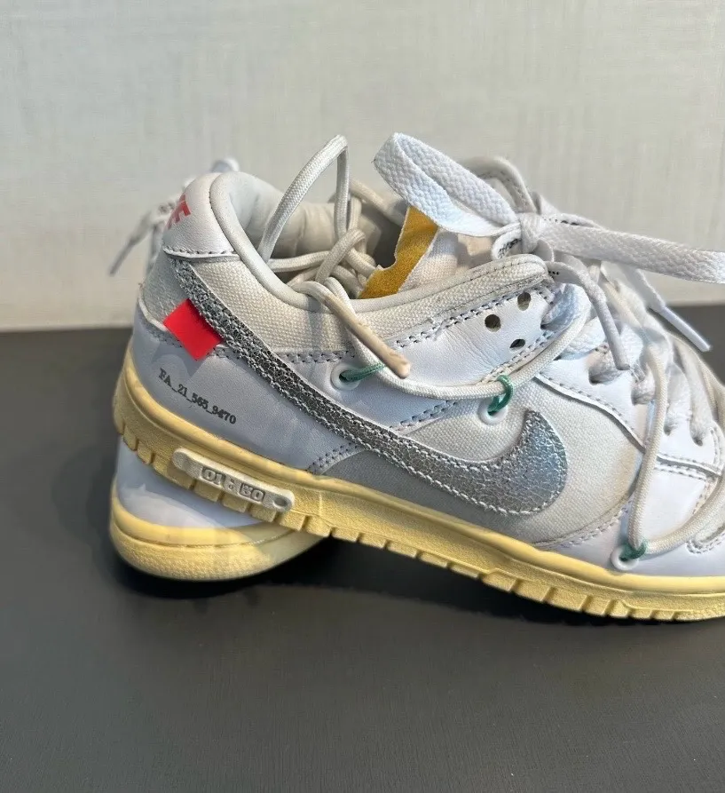 Tênis Nike dunk low off white x lot 1 of 50 -  tam 37