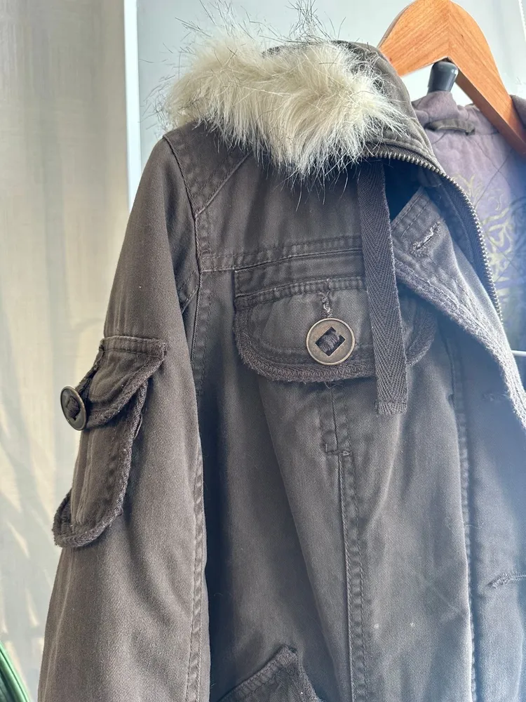Casaco Parka feminino marca canal com capuz tam G