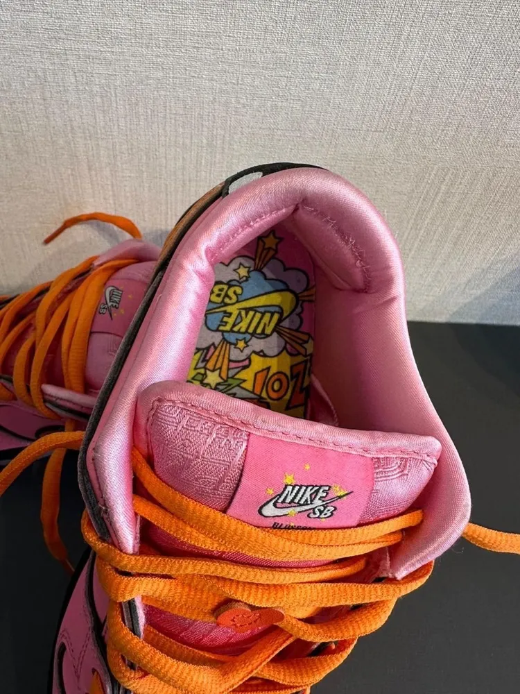 renis nike sb dunk edição meninas superpoderosas , tam 37