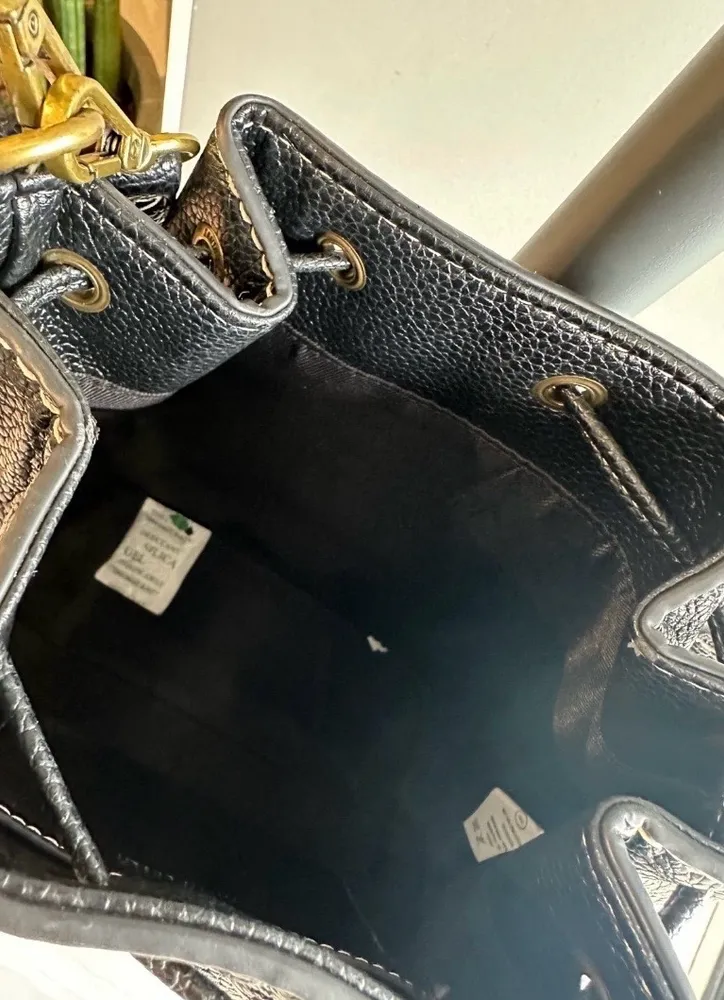 bolsa sacola preta Santa Lolla
