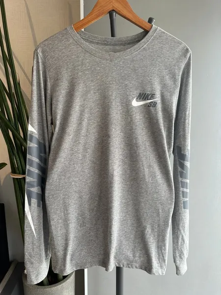 camiseta manga longa Nike tam p