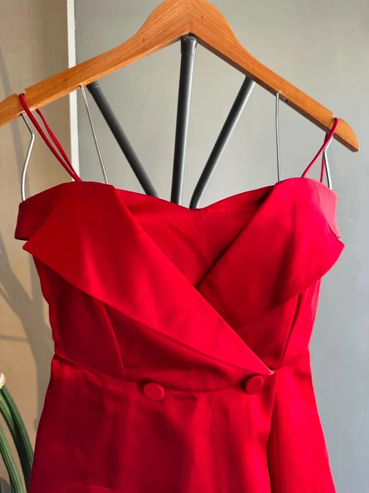 vestido Zara em cetim Tam P