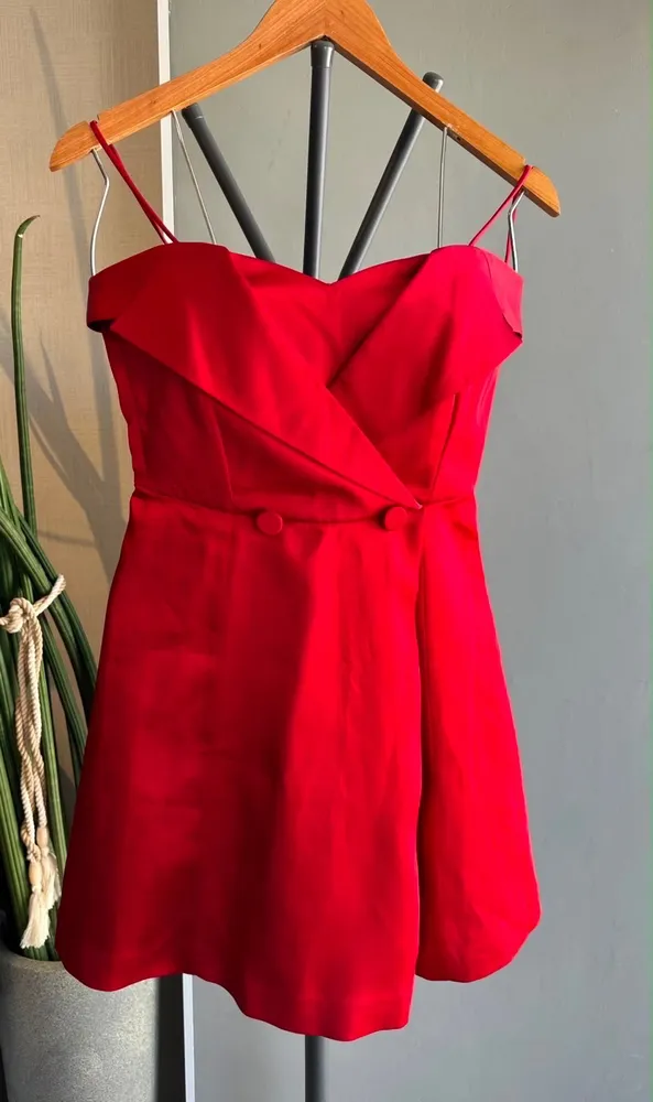 vestido Zara em cetim Tam P
