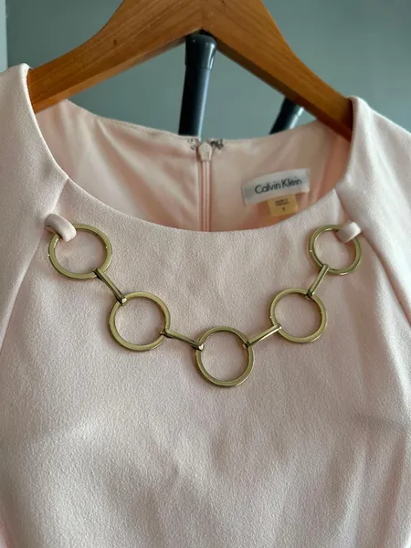 vestido forrado calvin klein tam 38-40