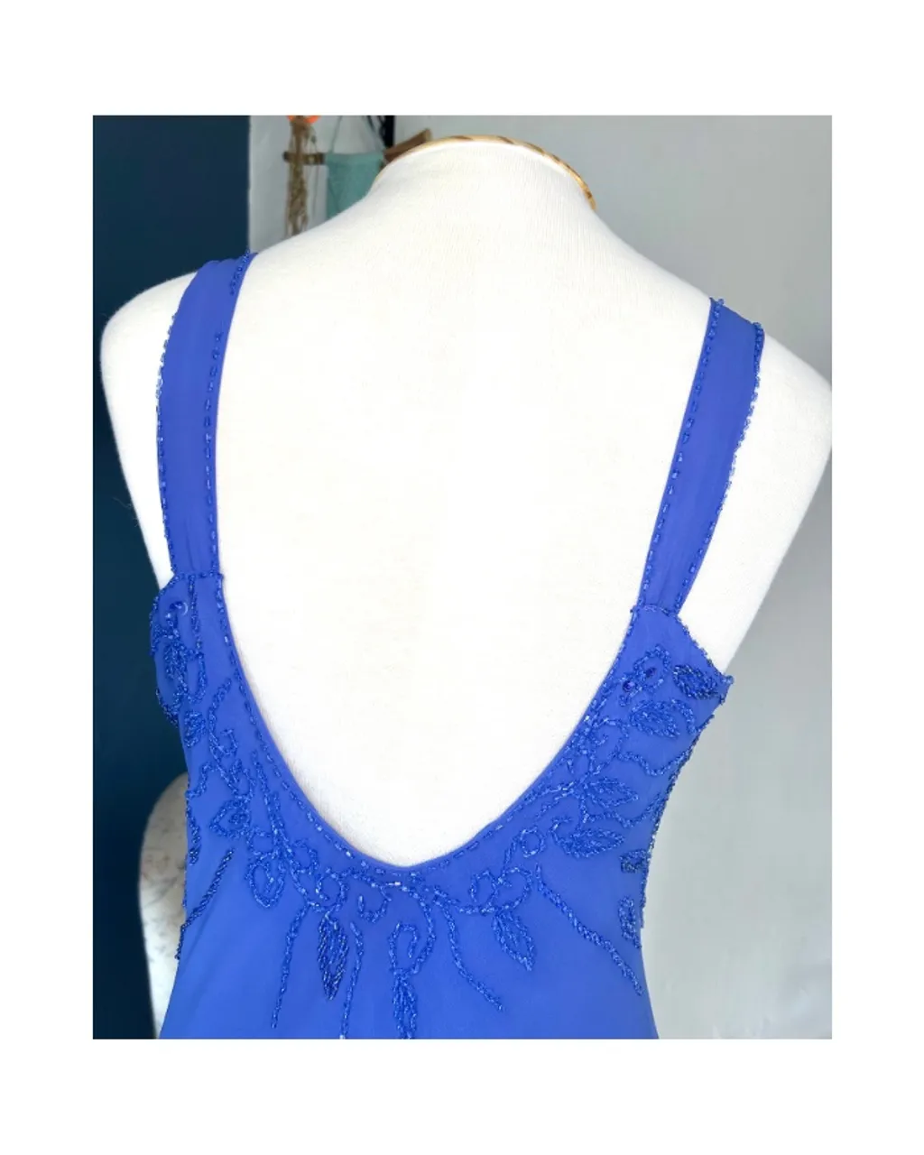 Vestido de Festa Azul Royal Longo com Pedrarias e Miçangas