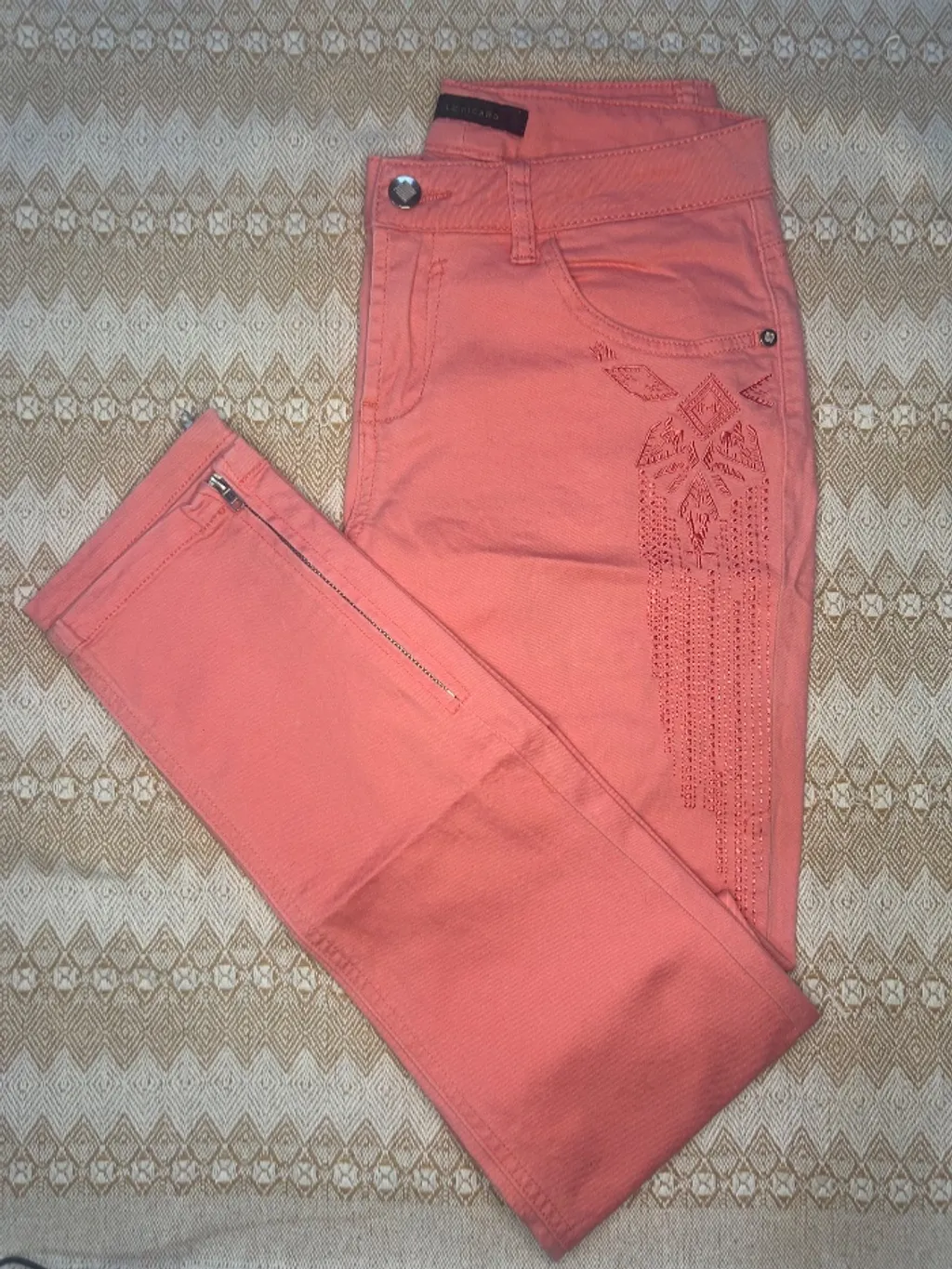 Calça Le Ricard Salmão Bordado Tribal