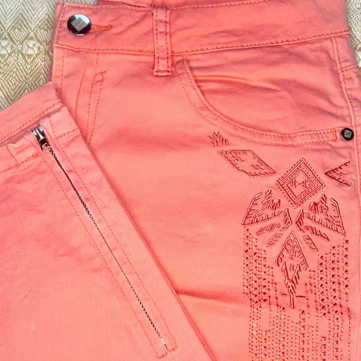 Calça Le Ricard Salmão Bordado Tribal