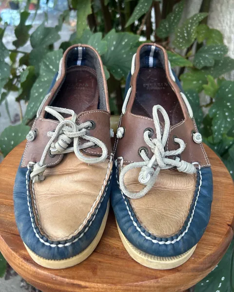 Sapato Boat Shoe Richards em couro tricolor  tamanho 37
