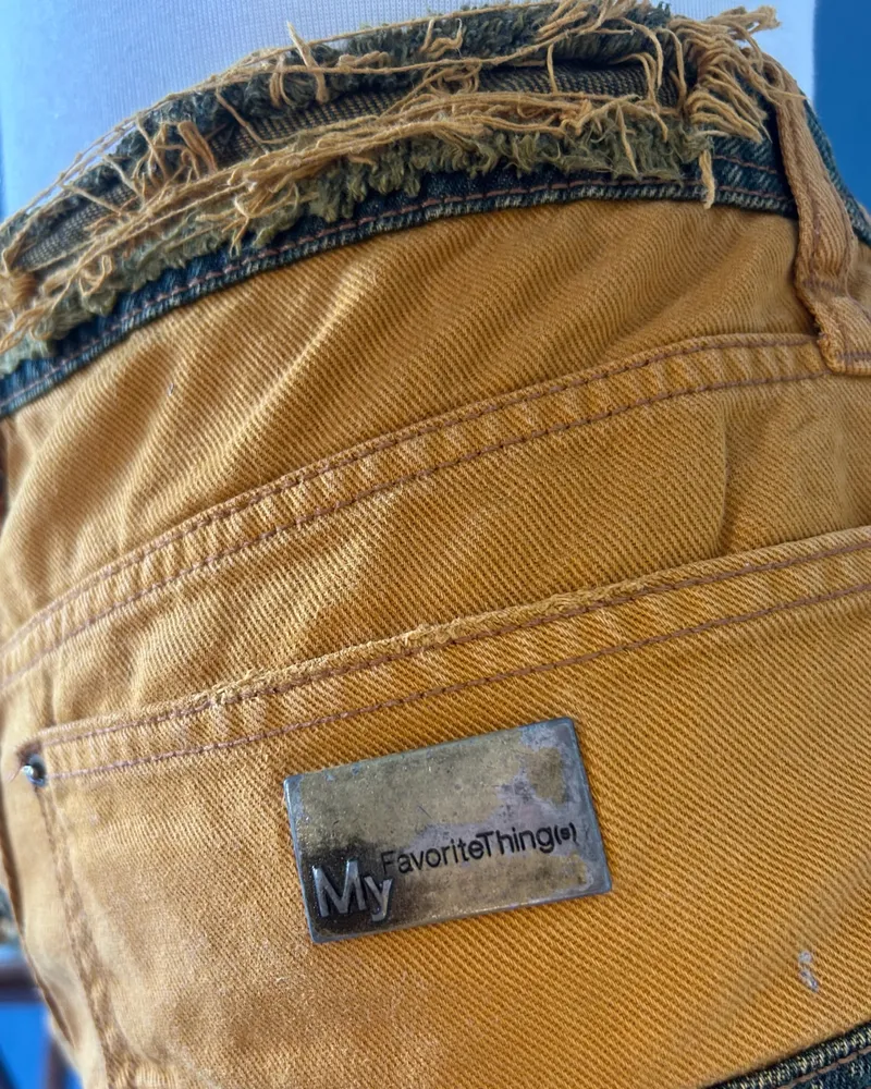 Short Jeans My Favorite Things mostarda com bordado