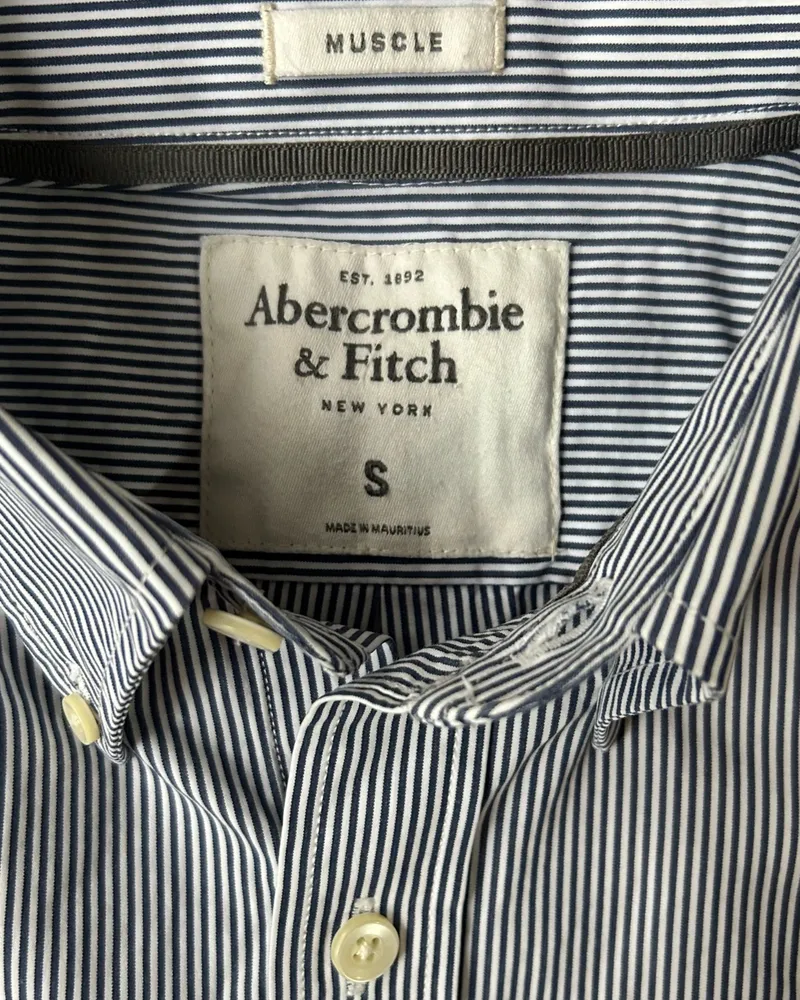 Camisa Social Abercrombie & Fitch Muscle listrada