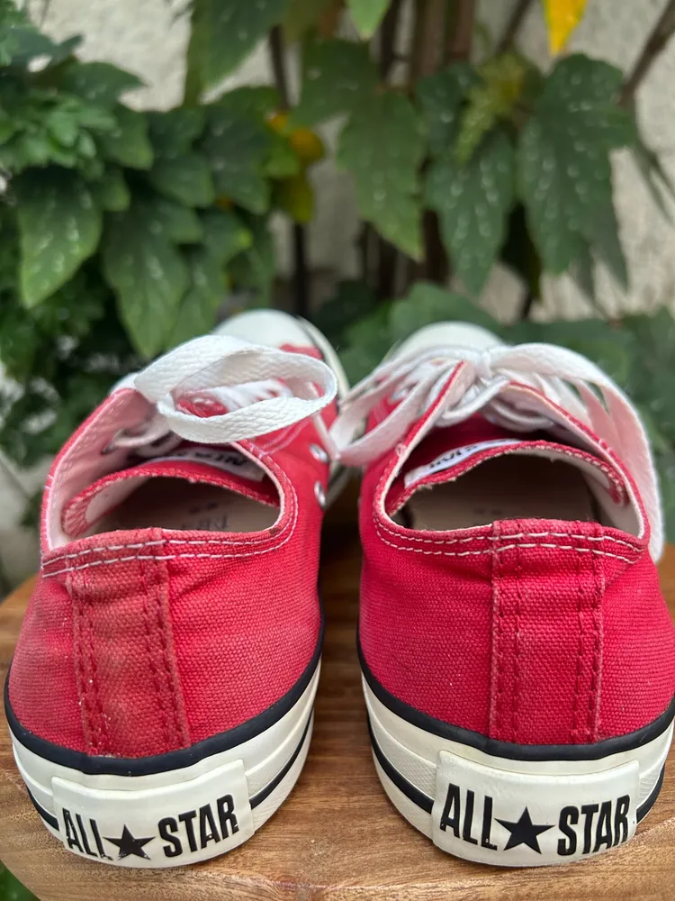 Tênis  All Star Vermelho cano baixo 35
