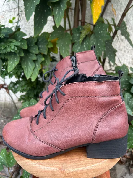 Bota Via Coturme em couro legítimo