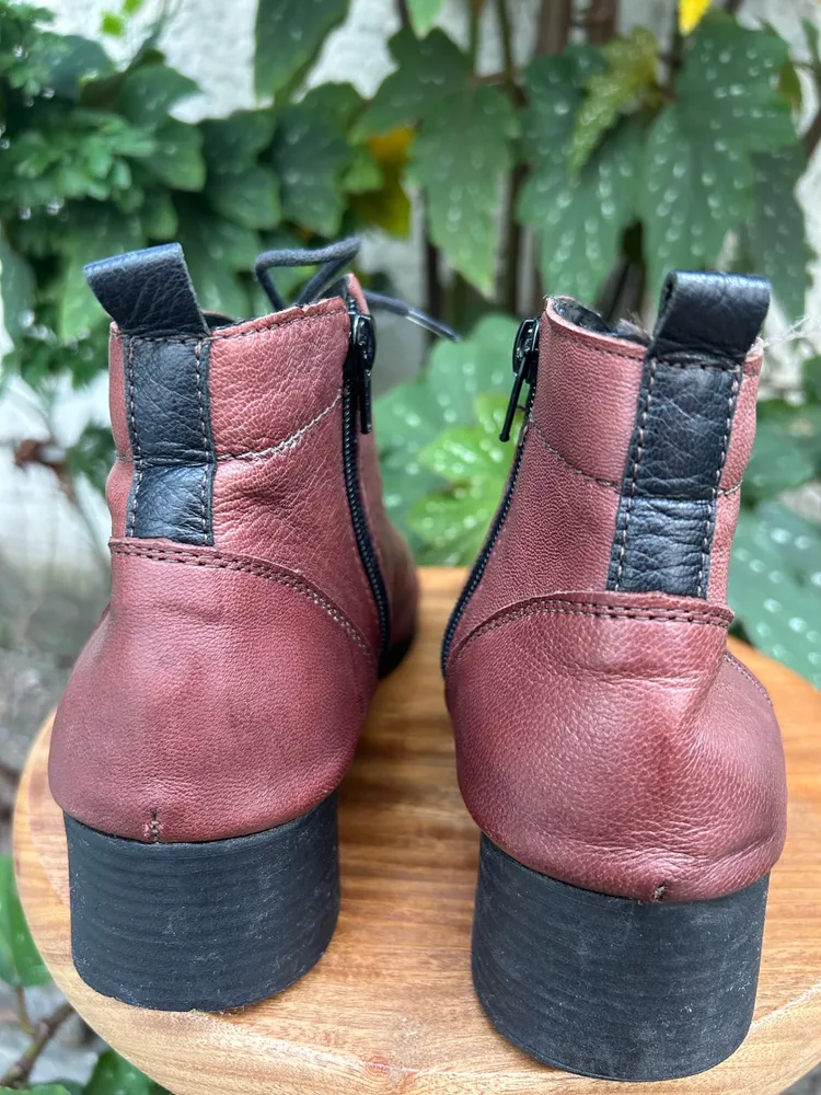 Bota Via Coturme em couro legítimo