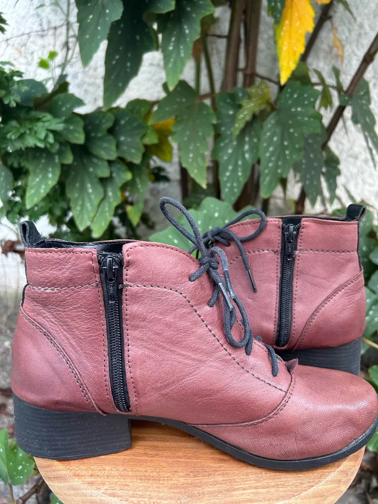 Bota Via Coturme em couro legítimo