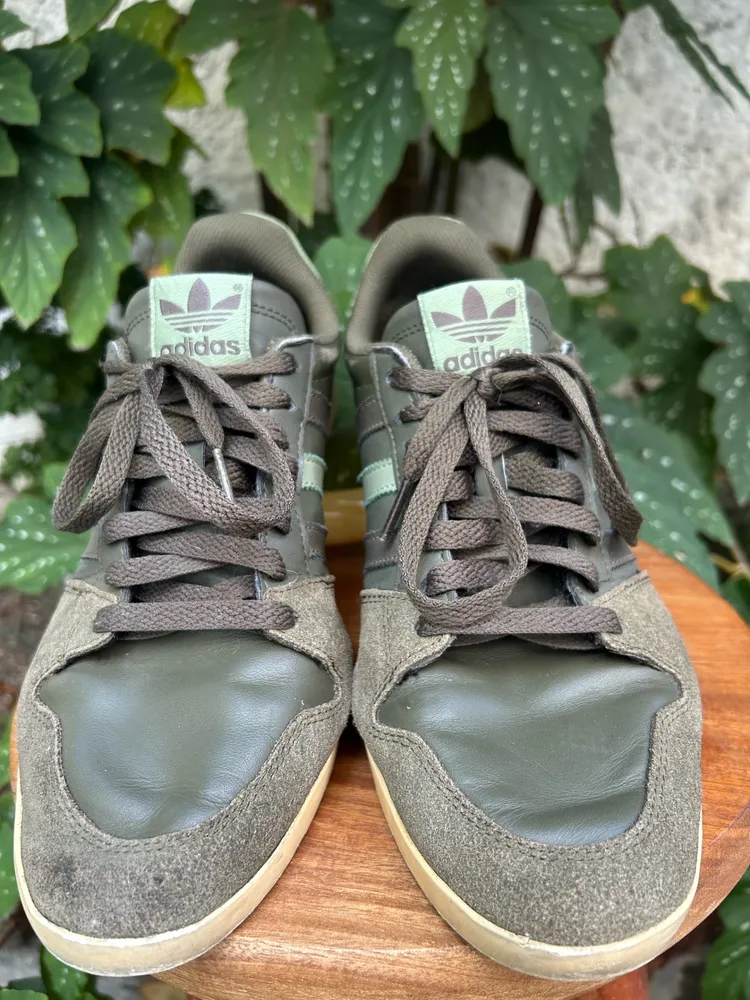 Tênis Adidas Verde Militar