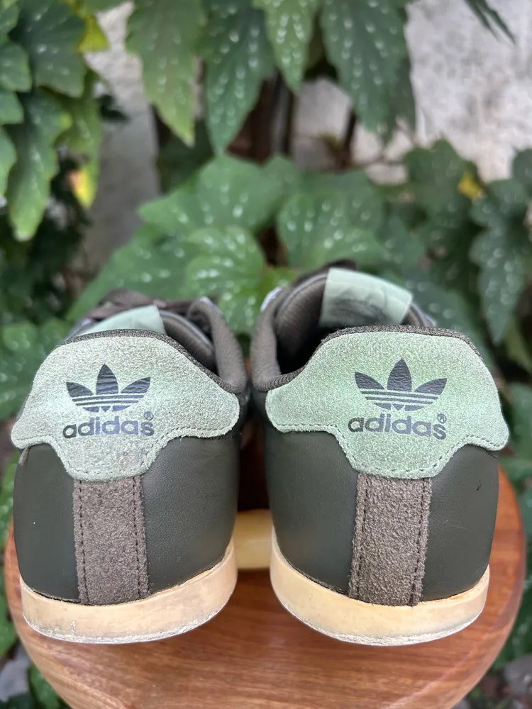 Tênis Adidas Verde Militar