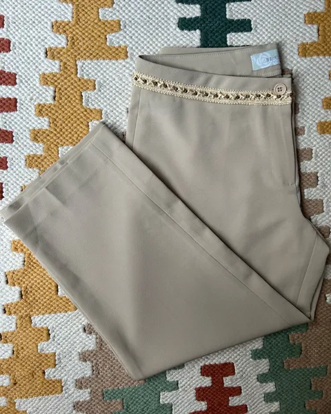 Calça Social Pantacourt Nude