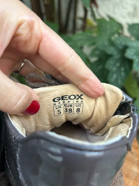 Tênis Cano Médio Geox Couro Grafite