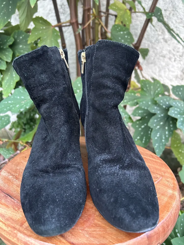 Bota Arezzo Cano Curto Camurça Preta Tam 35