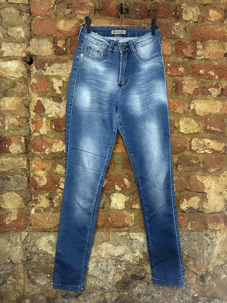 Calça Jeans Feminina Tam 38