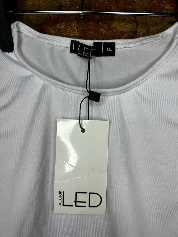 Cropped Branco Adoro Led P