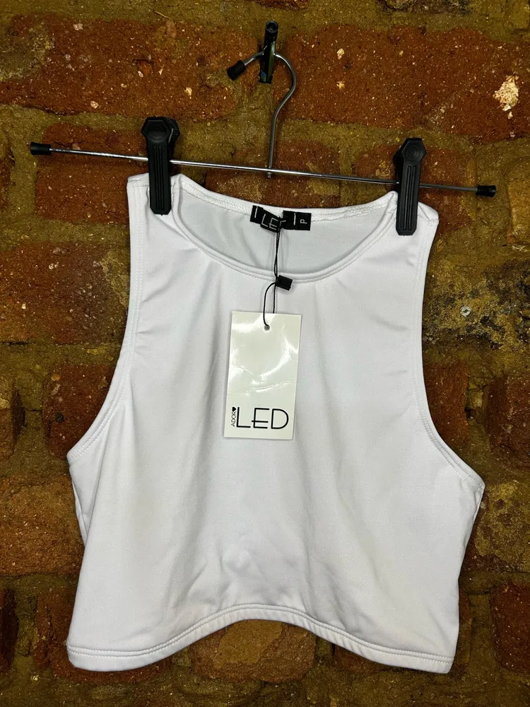 Cropped Branco Adoro Led P