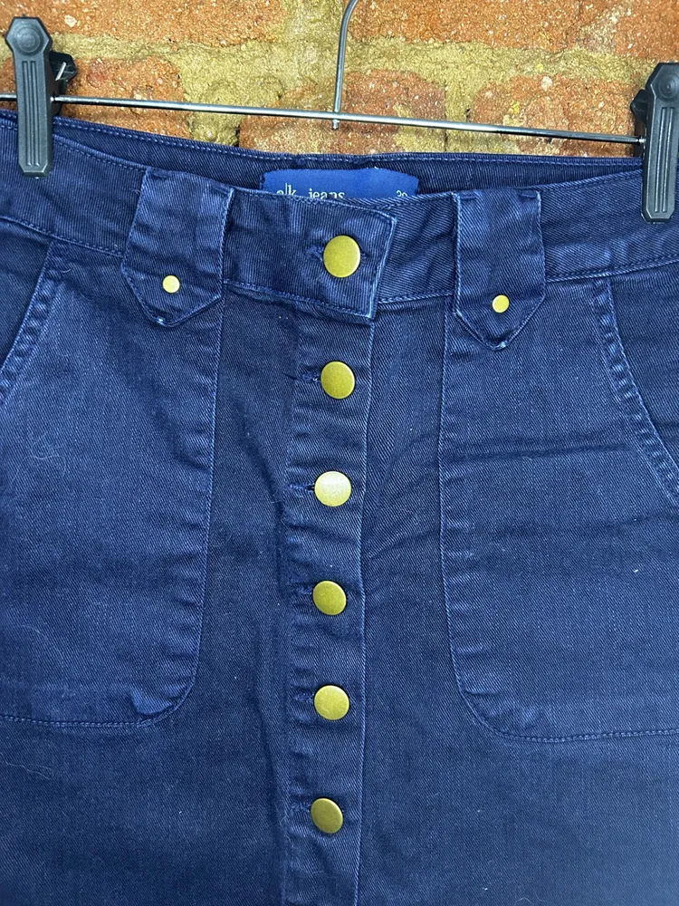 Saia Jeans Azul com Botões Frontais