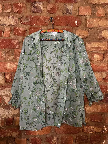 Conjunto Vintage 2 peças Camisa e Regata Verde Floral
