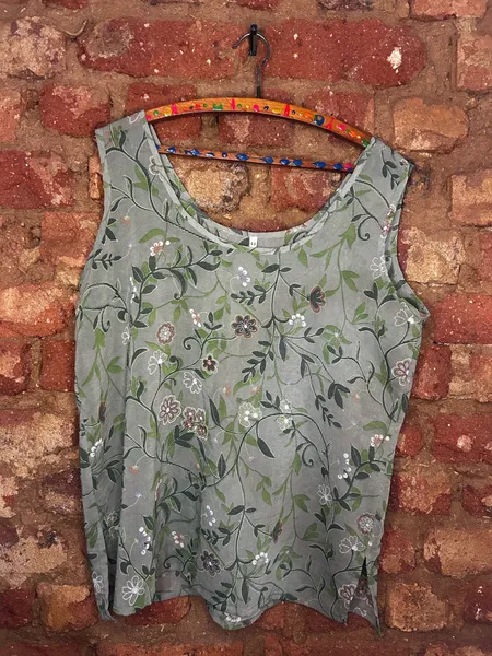 Conjunto Vintage 2 peças Camisa e Regata Verde Floral
