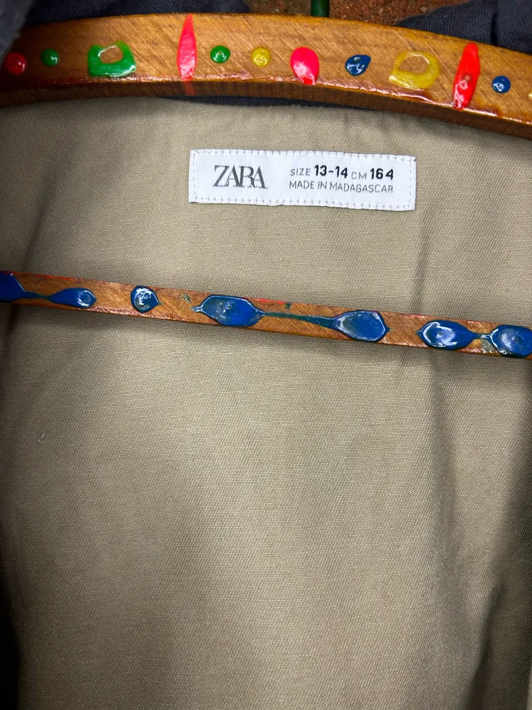 Jaqueta Cargo Oversized Cáqui Com Capuz Zara