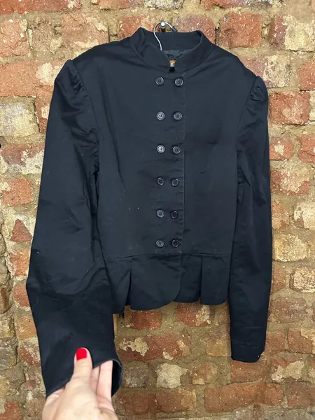 Blazer Makenji Acinturado