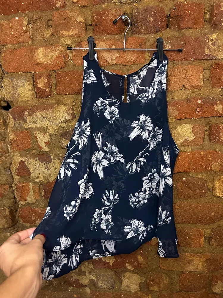 Regata Estampada Floral Azul Marinho Alk Urban 42