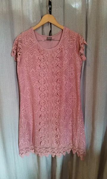 Vestido Curto em Renda Guipure Rosa  Tam M (42/44)