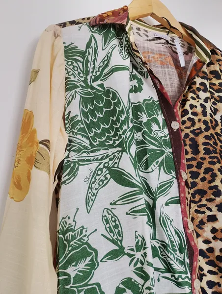 Camisa Mix de Estampas