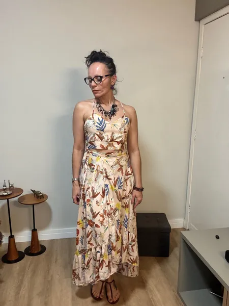 Conjunto Top e Saia Pareô