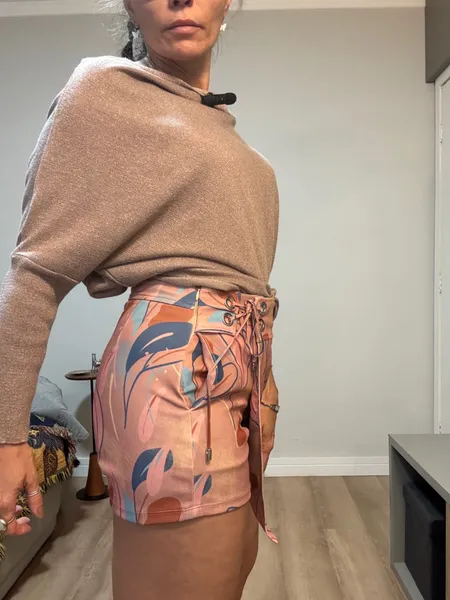 Short-saia Bobstore