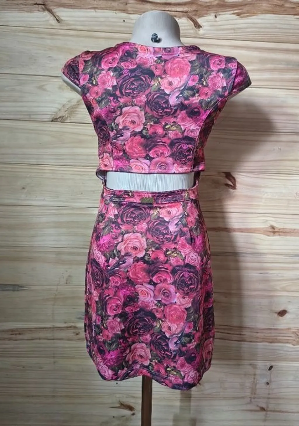 vestido tubinho floral